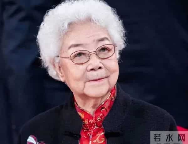 97岁田华现状曝光,一代名角的清贫晚年,让人心疼又敬佩!