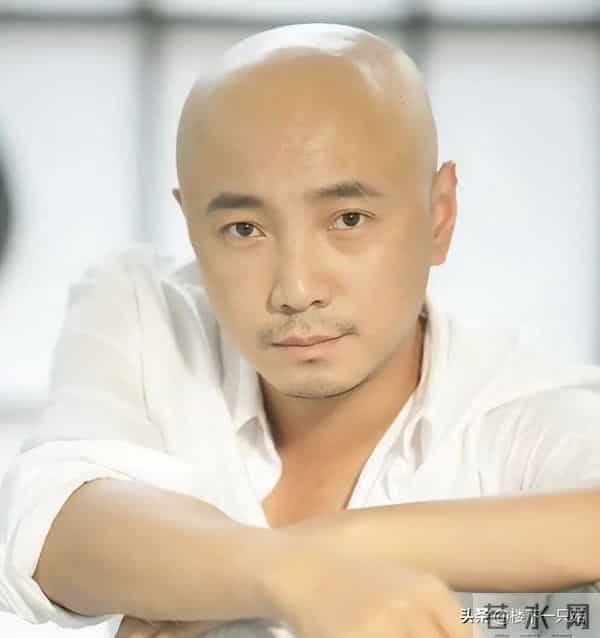 53岁徐峥没有想到 因为母校上戏理发阿姨的一句喊话 实现了口碑暴增