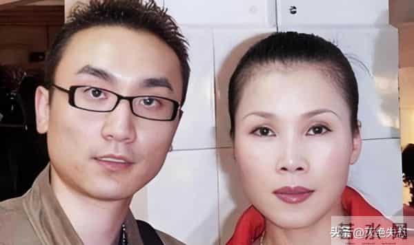 国内挣钱国外花！59岁定居澳洲的田震回国内开演唱会，遭网友群嘲