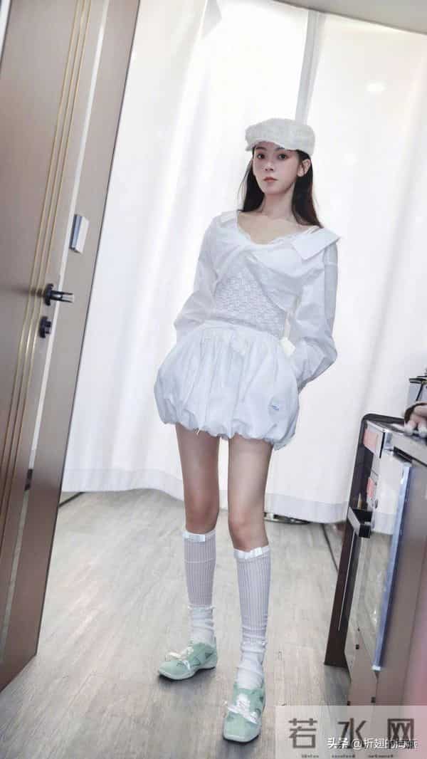 陈瑶,甜美丝袜妆造精选图集