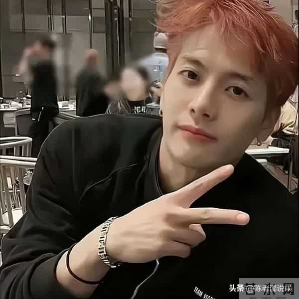 王嘉尔不再隐瞒！主动坦言如何解决生理需求，刘嘉玲说的一点没错