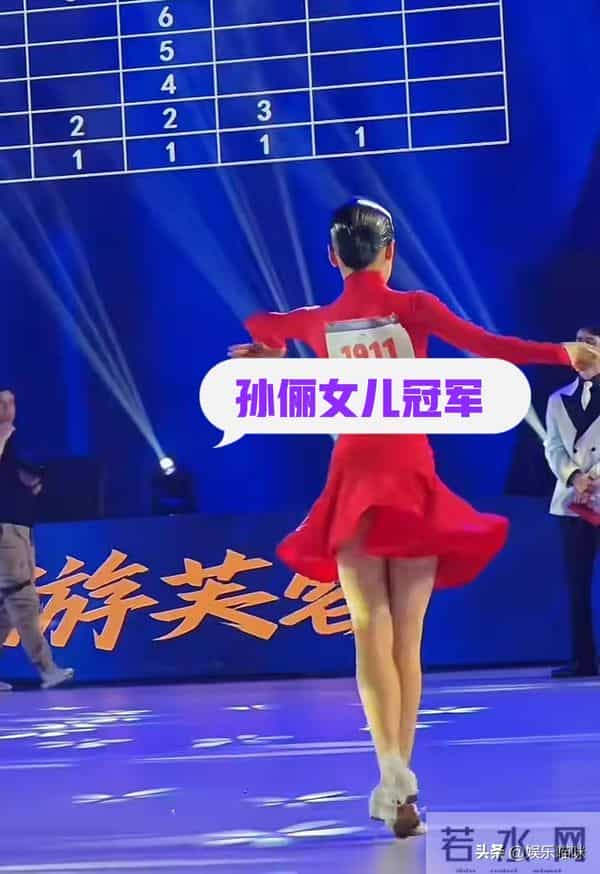 邓超也没想到，孙俪用心培养的2个娃，如今已经是两口子的骄傲