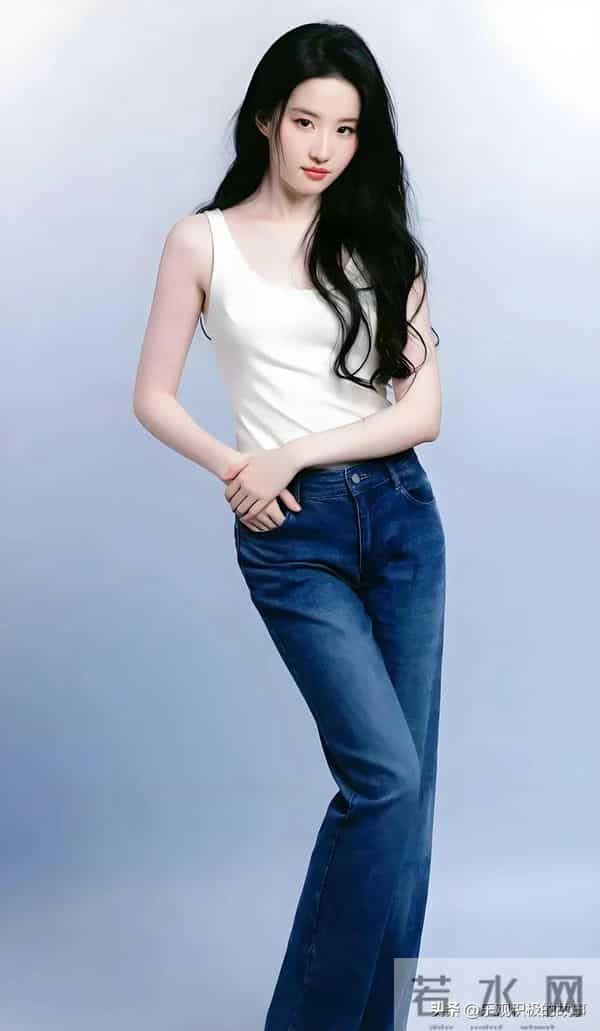 刘亦菲|早期紧身牛仔裤写真