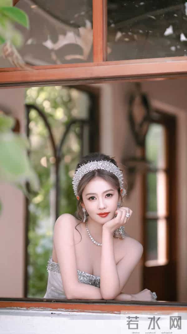 美神白鹿,爱死啦!