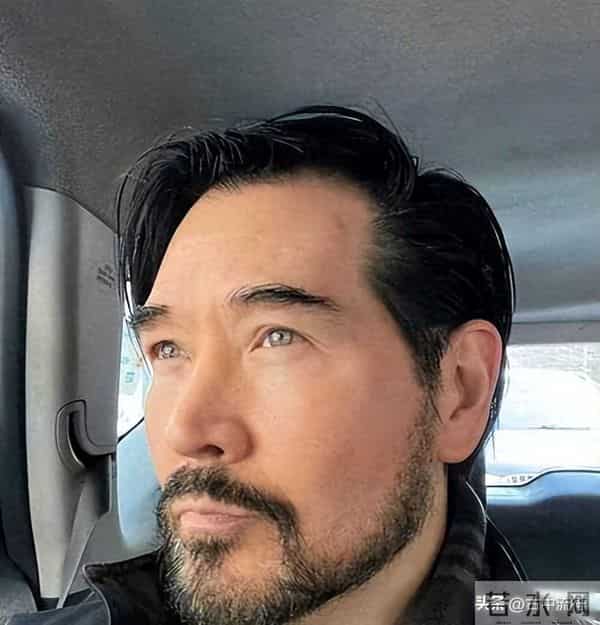 钱再多有啥用？独居英国20年靠吃速冻饺子，64岁费翔还是崩溃了