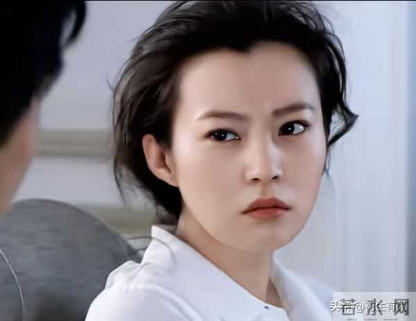 看到郝蕾的“心口不一”,才知她爱过的邓超李光洁,为何都会离开