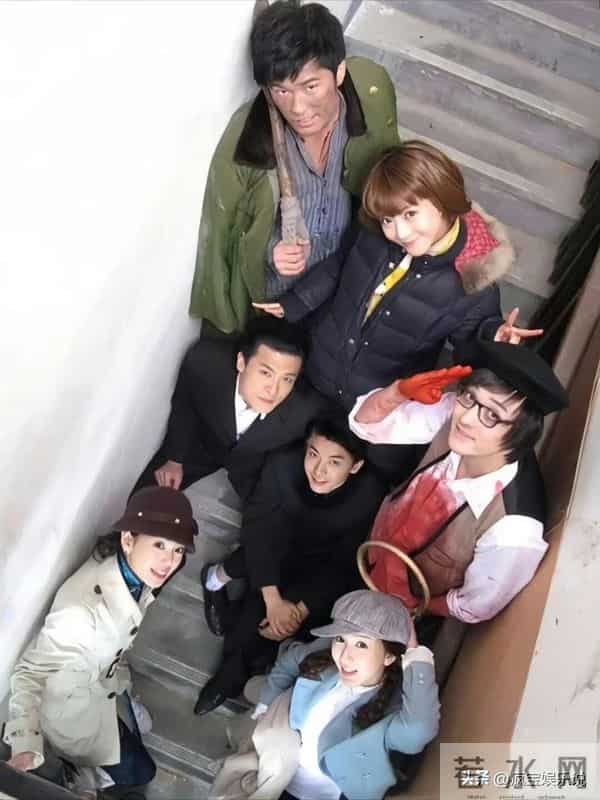 郑恺要笑死人！郑恺三次修改上戏80周年聚会图片，网友玩成找不同