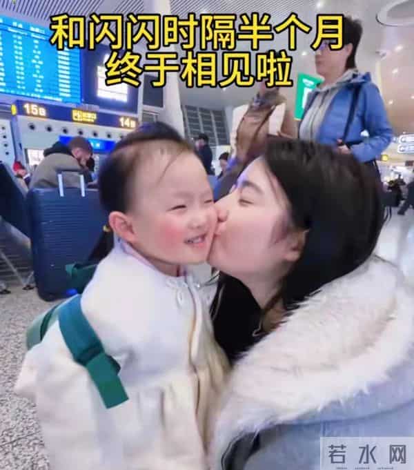 钱赚够了不装了?官宣男友、被传怀孕的黄一鸣,没给王思聪留体面