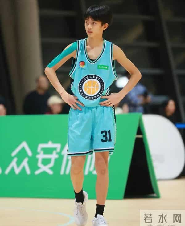 孙俪做梦也想不到，今年才14岁的大儿子，已经为她和邓超争光了