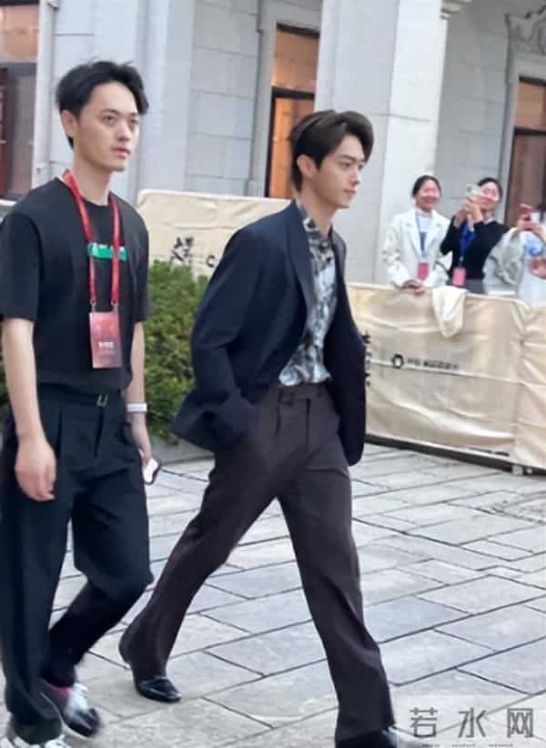 没想到，出轨传闻刚3个多月，许凯竟因一个举动，实现口碑暴涨