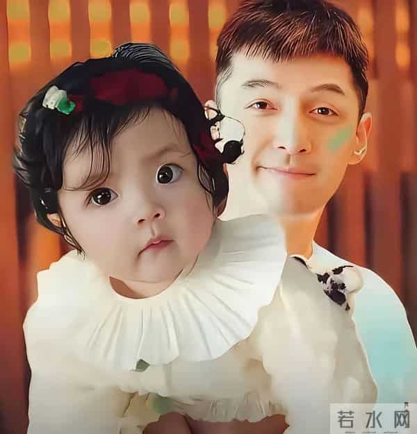 胡歌2岁的女儿征服4700米高原