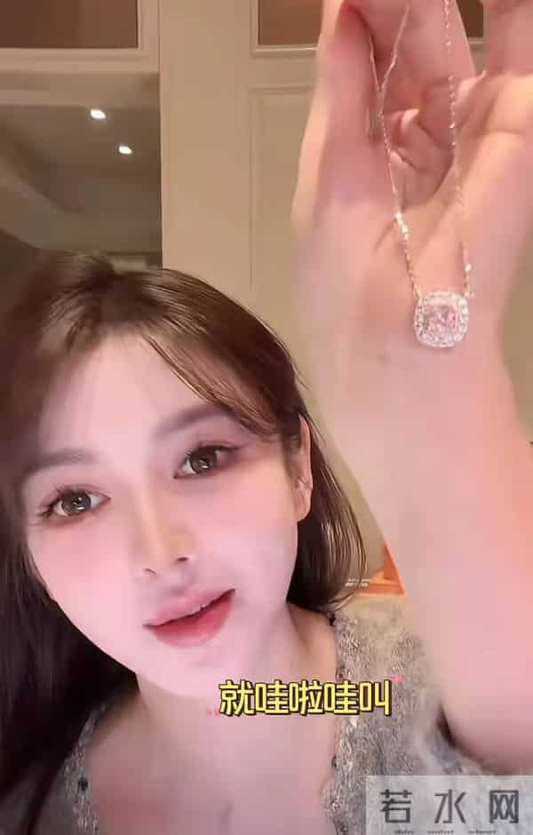 黄晓明也没想到,叶珂的这一句话,彻底“撕”碎了他的体面!