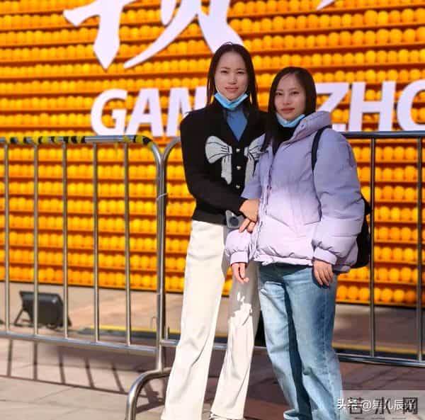 梁志辉姐姐妹妹学历被曝 她们为这个家付出太多 梁妈央求网友一件事