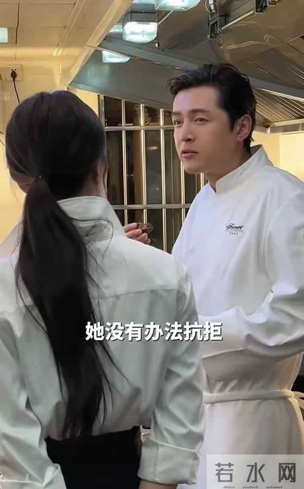 43岁胡歌首谈二胎，对儿子没耐心、偏爱2岁女儿，称自己过气男星