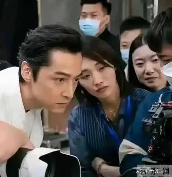 胡歌：更偏爱2岁女儿，对儿子没耐心，称呼妻子“她妈妈”