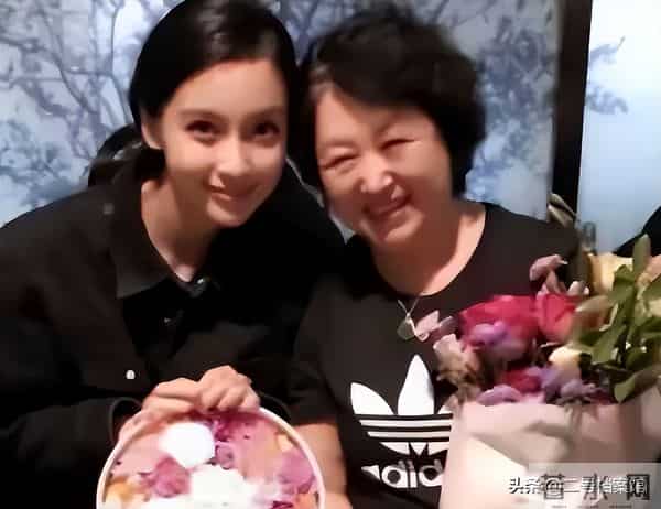 叶柯耐心耗尽了，一个举动暴露和杨颖的差距，难怪黄家不待见她