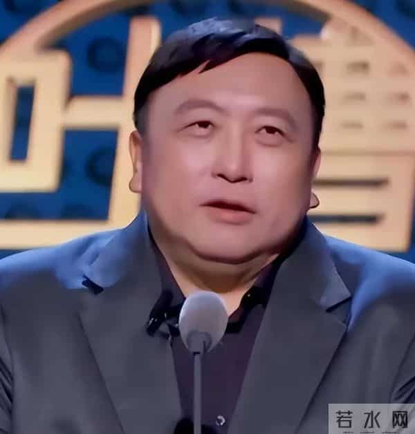 演都不演了,王晶曝易烊千玺拿奖内幕 彻底撕开了内娱的“遮羞布”