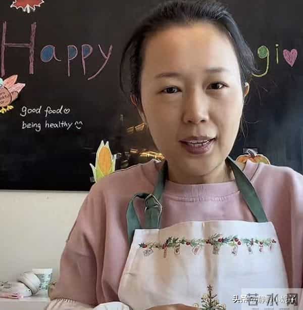 小黄:精致打扮 全家聚会过感恩节 仪式感满满 网友-羡慕这样的生活