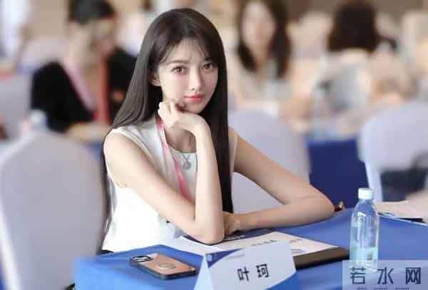 黄晓明也没想到,叶珂的这一句话,彻底“撕”碎了他的体面!