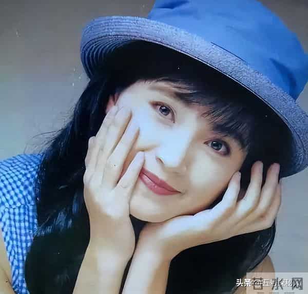 她58岁仍是干净之身，至今没谈过恋爱，除非是最爱不然不会献身