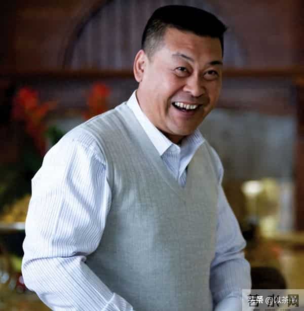 性子出了名的随和,曾身患癌症妻子不离不弃,演员侯传杲现状如何