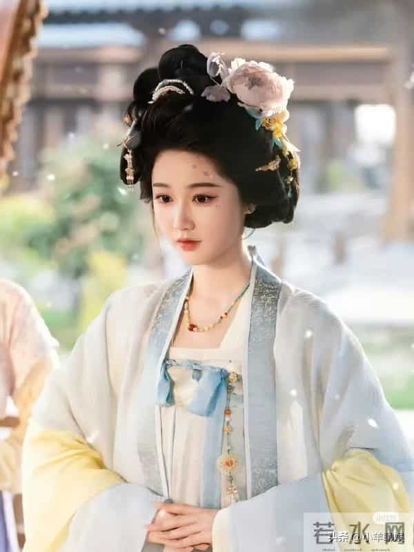 红果短剧最新十大古装女神!马秋元至春禾清丽脱俗!榜一惊为天人