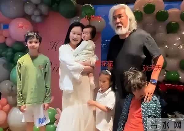 嫁大31岁“爹系老公”,连生3子的杜星霖,狐狸尾巴终于藏不住了