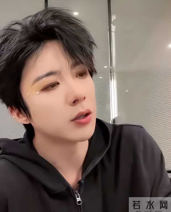 走上白鹿的老路?刘宇宁直播坦白身体状况,担心的事还是发生了