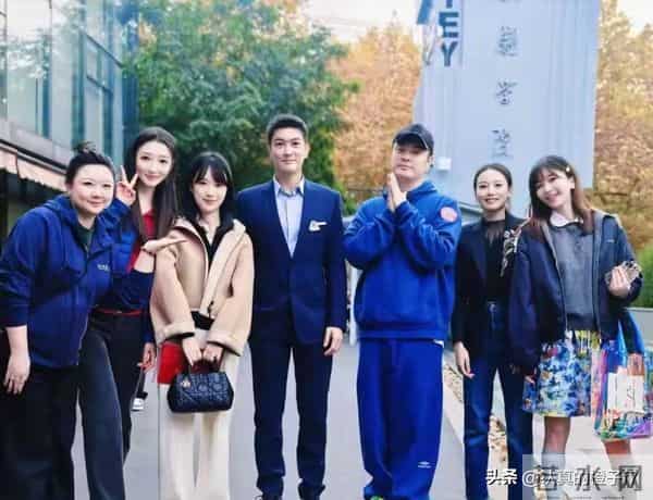 上海戏剧学院80周年校庆，偶遇各路明星，阵容堪比电影节红毯现场