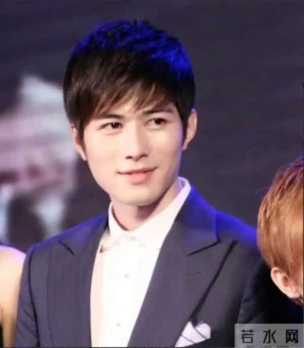 演员陈学冬：两年4次手术，11部作品被下架，如今生活无法自理