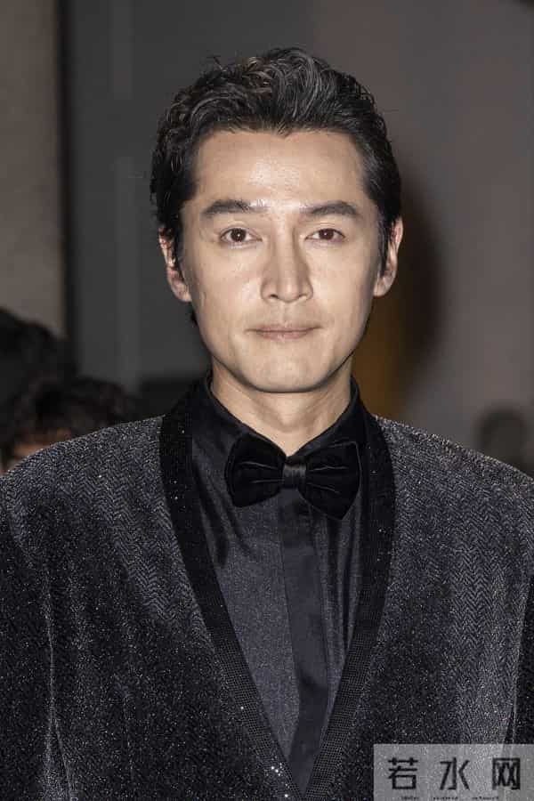 胡歌称女儿已习惯一起进组的生活:我很失败,没做好事业和家庭的平衡