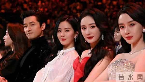 39岁江疏影近况曝光，嘴歪脸僵、膀大腰圆，身材发福胖到认不出