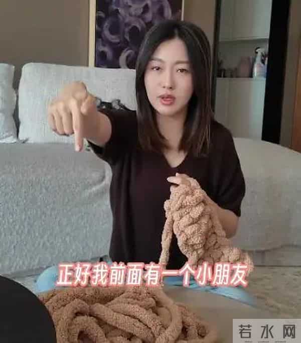 带儿子独守娘家真相大白，潘阳坦白婚姻情况，难怪看不到老公出镜
