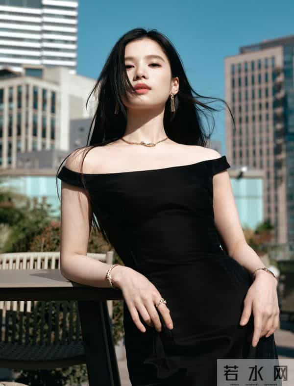 张婧仪好端庄的美