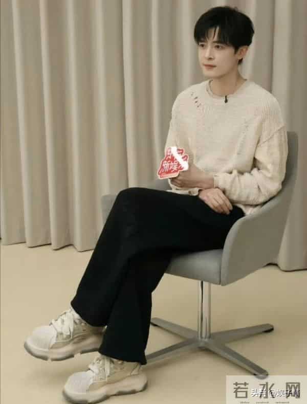 颖儿也没想到，38岁付辛博仅用一招，实现口碑暴增，为她争光