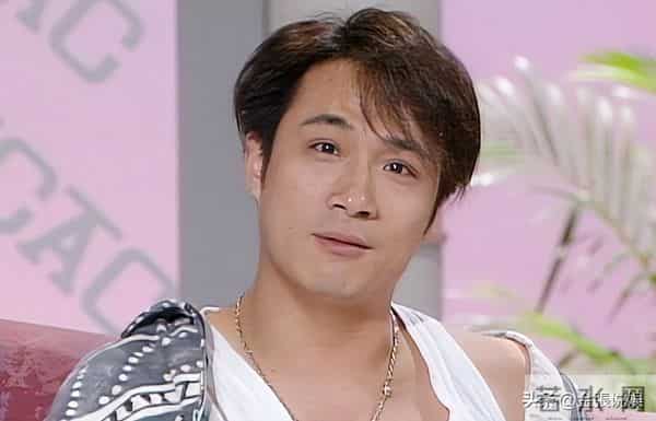 嫁给吴镇宇23年没做过饭，53岁仍似少女，她堪称最美的女星