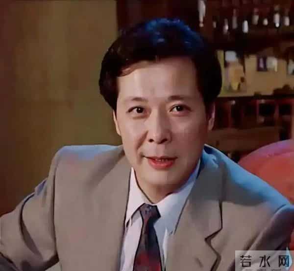 73岁“刘备”现状:二弟、三弟接连去世,晚年脱发老态龙钟