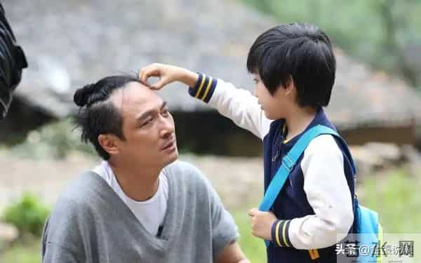 嫁给吴镇宇23年没做过饭，53岁仍似少女，她堪称最美的女星