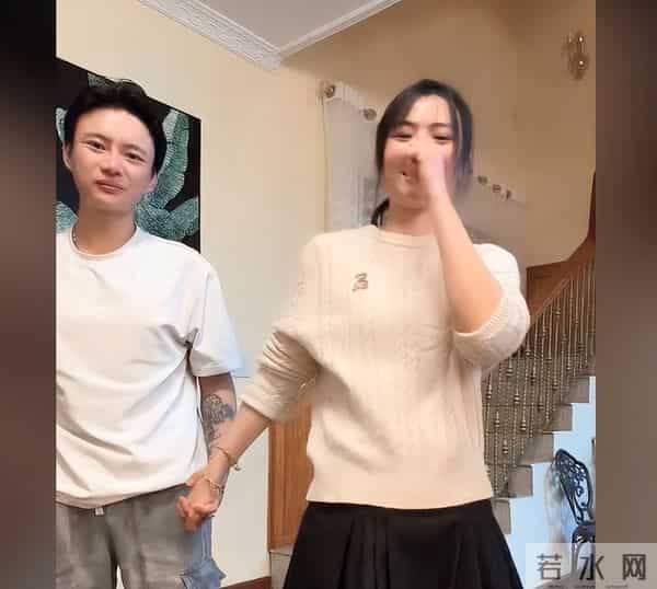 这是好事将近呀!阿胜伊娃直播牵手,这是要确定关系了吗