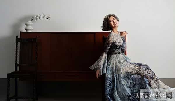 林子祥也没想到，小14岁的妻子叶倩文，如今会用一个举动为他争光