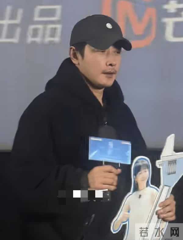 罗晋剧宣首露面！多次掩面擦眼睛、胡子拉碴，复工没之前意气风发