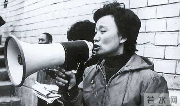 甘当小三45年、给原配赚钱、为原配绝育，她的人生堪称一部琼瑶剧