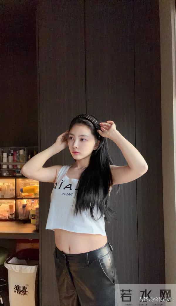 王灿晒胖了16斤自拍照!肚子赘肉藏不住,杜淳忙帮搭配衣服好奢华