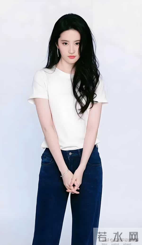 刘亦菲|早期紧身牛仔裤写真