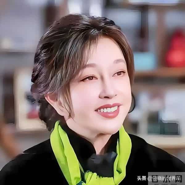 75岁刘晓庆频繁摔倒、认错人，在她身上令人担心的事情还是发生了