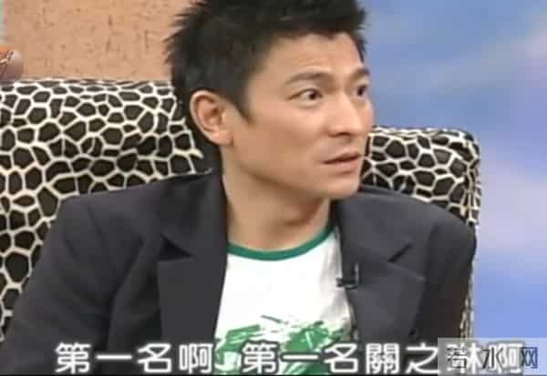 难怪梁朝伟说刘嘉玲没得奖是因太漂亮，当年的她漂亮到秒了张柏芝