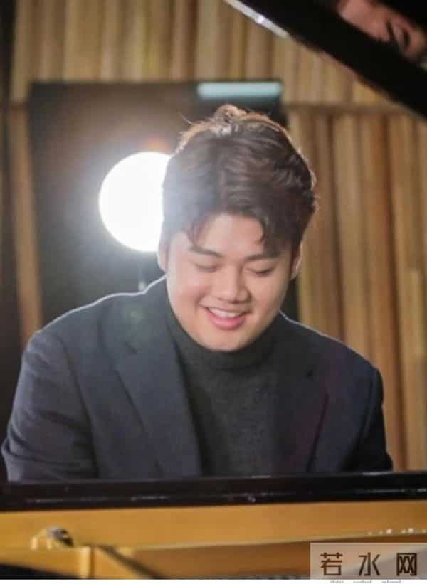 车仁表长子结婚,他和申爱罗出席儿子婚礼,58岁车仁表有儿媳妇了