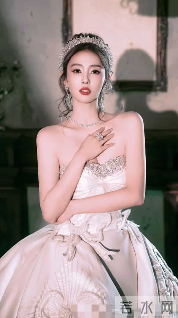 美神白鹿,爱死啦!