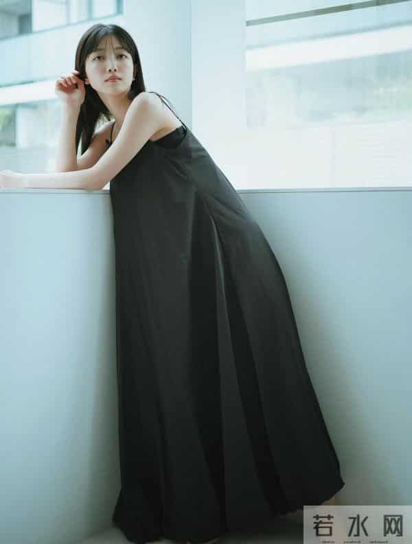 久保史绪里，偶像时期最后的杂志写真