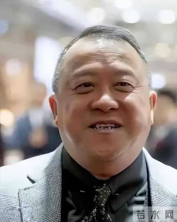 一场慈善晚会，印证曾志伟在香港的真实地位，原来谭咏麟说对了